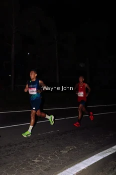 Runner Photo 1806170