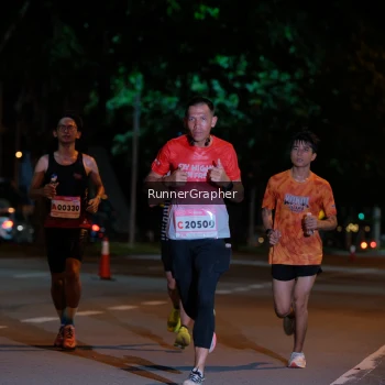 Runner Photo 1806290