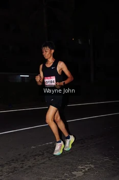 Runner Photo 1806382