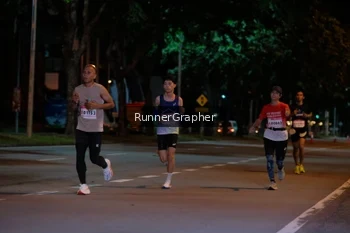 Runner Photo 1806787
