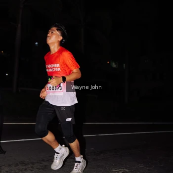 Runner Photo 1806935