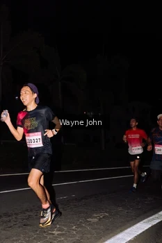 Runner Photo 1806957