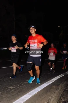 Runner Photo 1807009