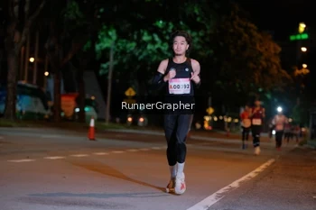 Runner Photo 1807072