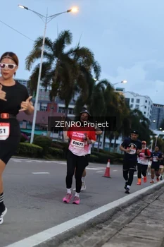Runner Photo 1807117