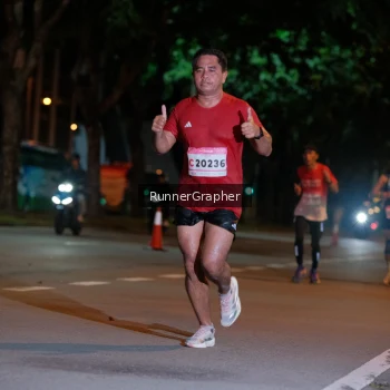 Runner Photo 1807126