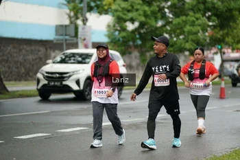 Runner Photo 1807435