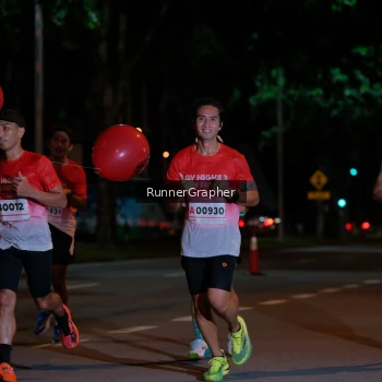 Runner Photo 1808084