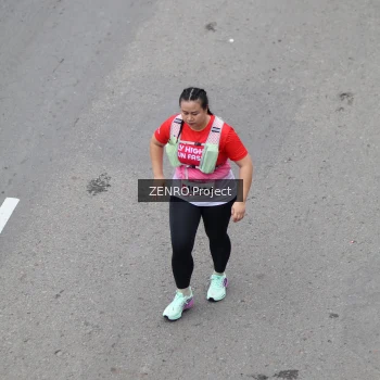 Runner Photo 1808181