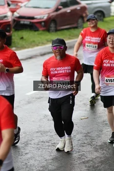 Runner Photo 1808229