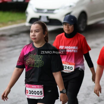 Runner Photo 1808758