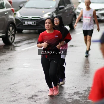Runner Photo 1809545