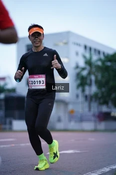 Runner Photo 1809713