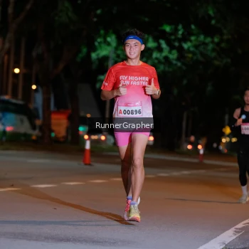 Runner Photo 1809952