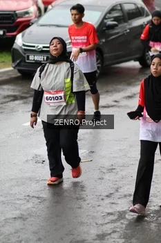 Runner Photo 1810059