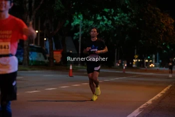 Runner Photo 1810070
