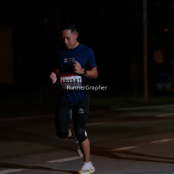 Runner Photo 1810245