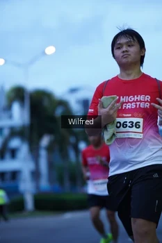 Runner Photo 1810285