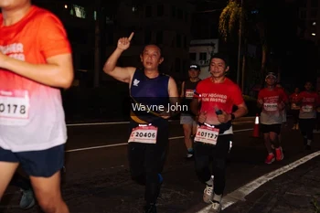 Runner Photo 1810372