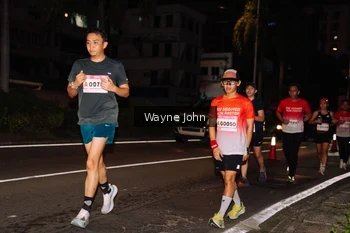 Runner Photo 1810473