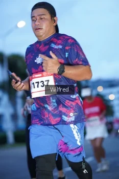 Runner Photo 1810621