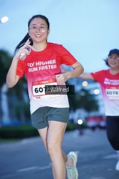 Runner Photo 1811047