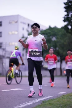 Runner Photo 1811066