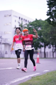 Runner Photo 1811121