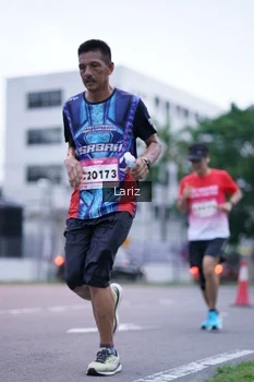 Runner Photo 1811600