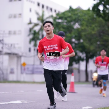 Runner Photo 1811613
