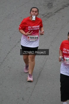 Runner Photo 1811851