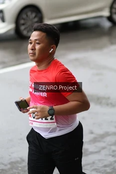 Runner Photo 1812129