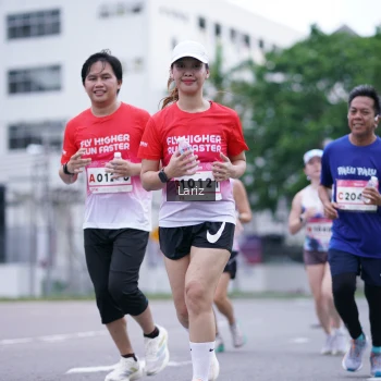 Runner Photo 1812141