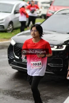 Runner Photo 1812370