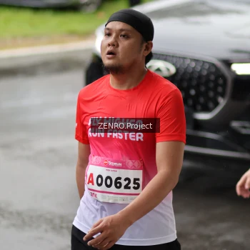 Runner Photo 1812376