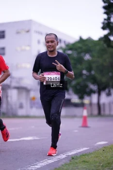 Runner Photo 1812517