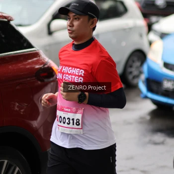 Runner Photo 1812693