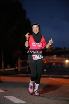 Runner Photo 1812764