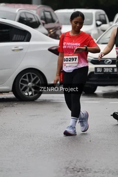 Runner Photo 1812792