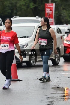 Runner Photo 1812795