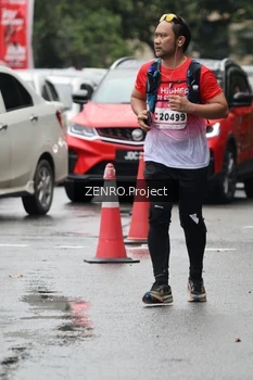 Runner Photo 1812800