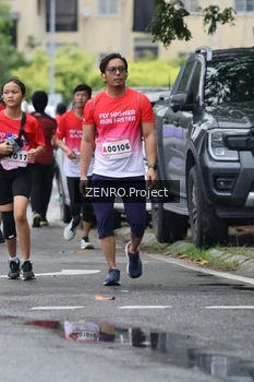 Runner Photo 1812845