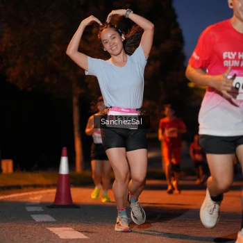 Runner Photo 1812911