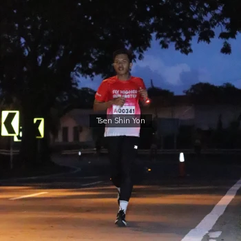 Runner Photo 1812941