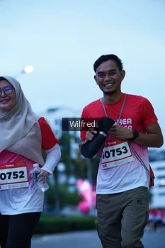 Runner Photo 1812984