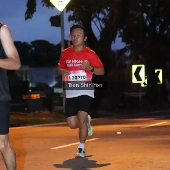 Runner Photo 1812997