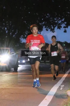 Runner Photo 1813014