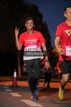 Runner Photo 1813035