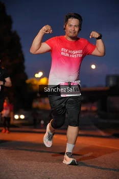 Runner Photo 1813127