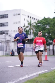 Runner Photo 1813141